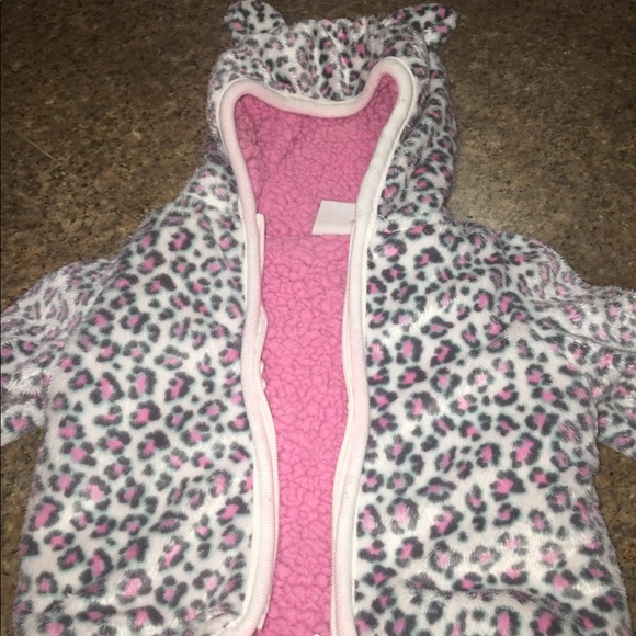 OshKosh B'gosh Other - Baby/Toddler Grey Leopard Jacket OshKosh B'gosh Other - Baby/Toddler Grey Leopard Jacket